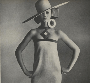 Vogue 1966_0501_214